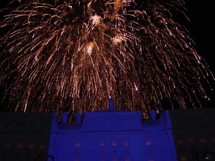 20010218dc517b.jpg (66639 oCg)